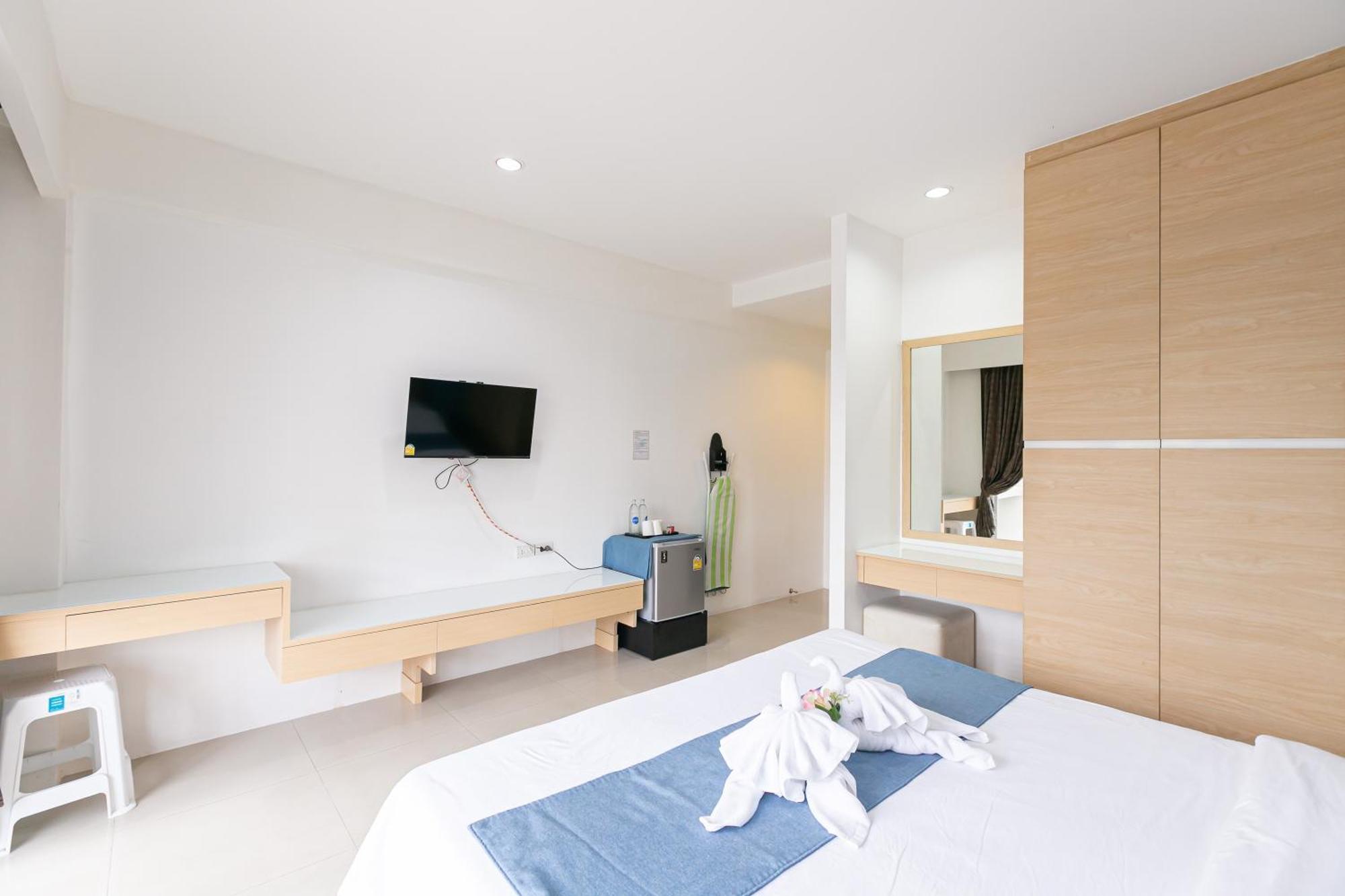 Ruan Plaisoi Apartment Bangkok Buitenkant foto