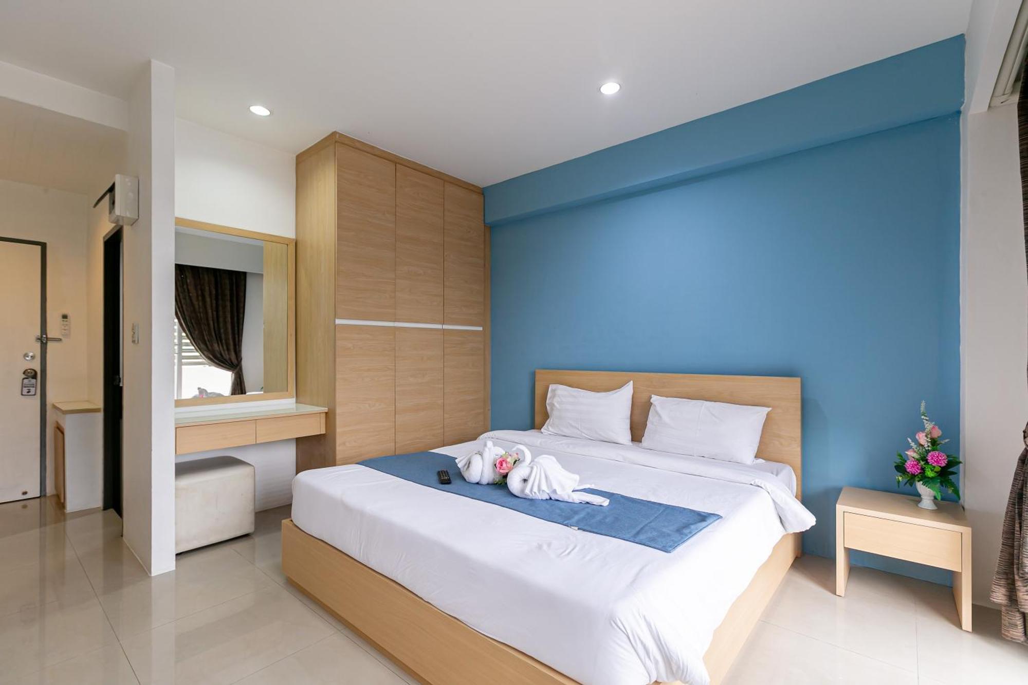 Ruan Plaisoi Apartment Bangkok Buitenkant foto