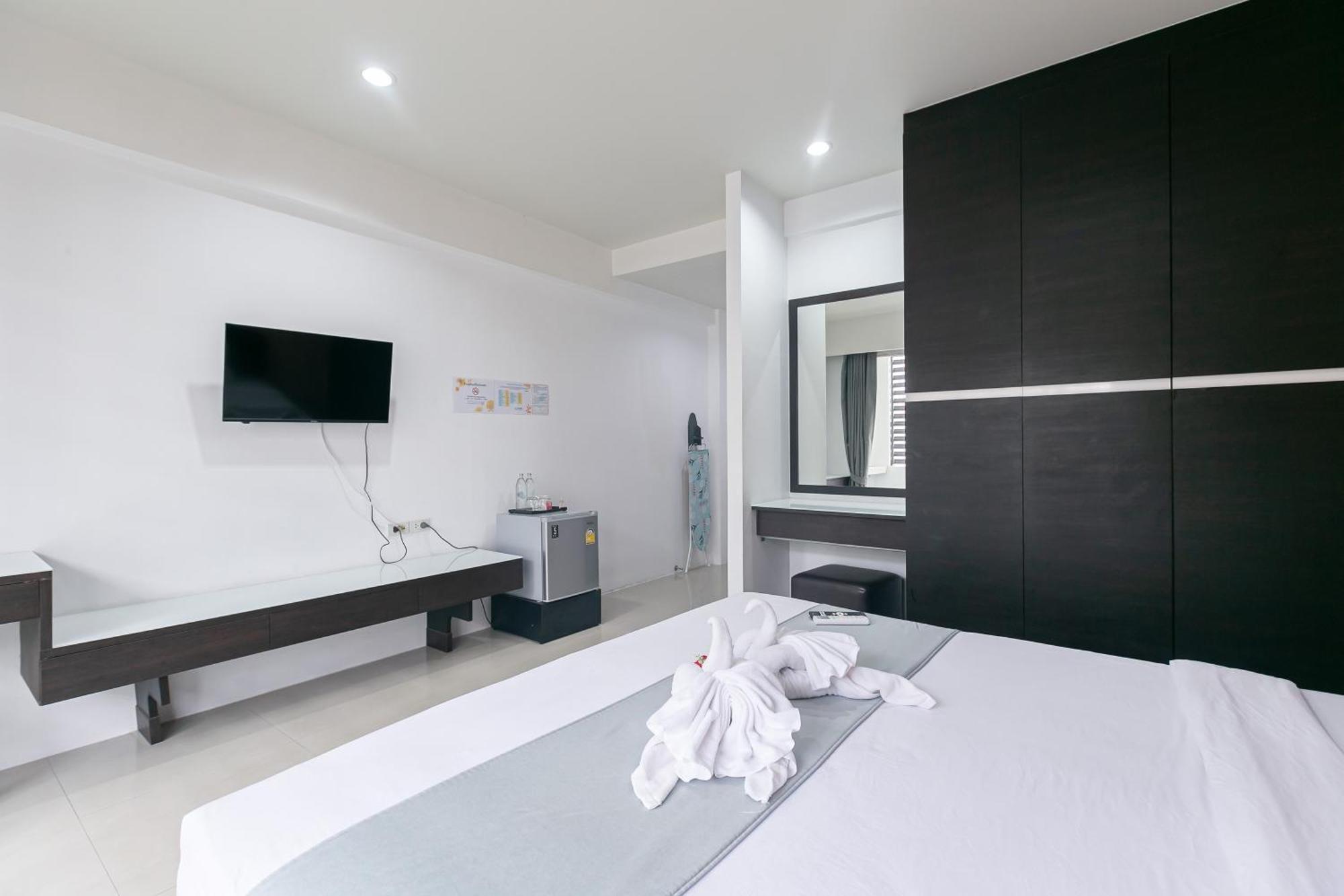 Ruan Plaisoi Apartment Bangkok Buitenkant foto